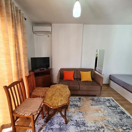 Apartament Property Albania 7 Tirana Buitenkant foto