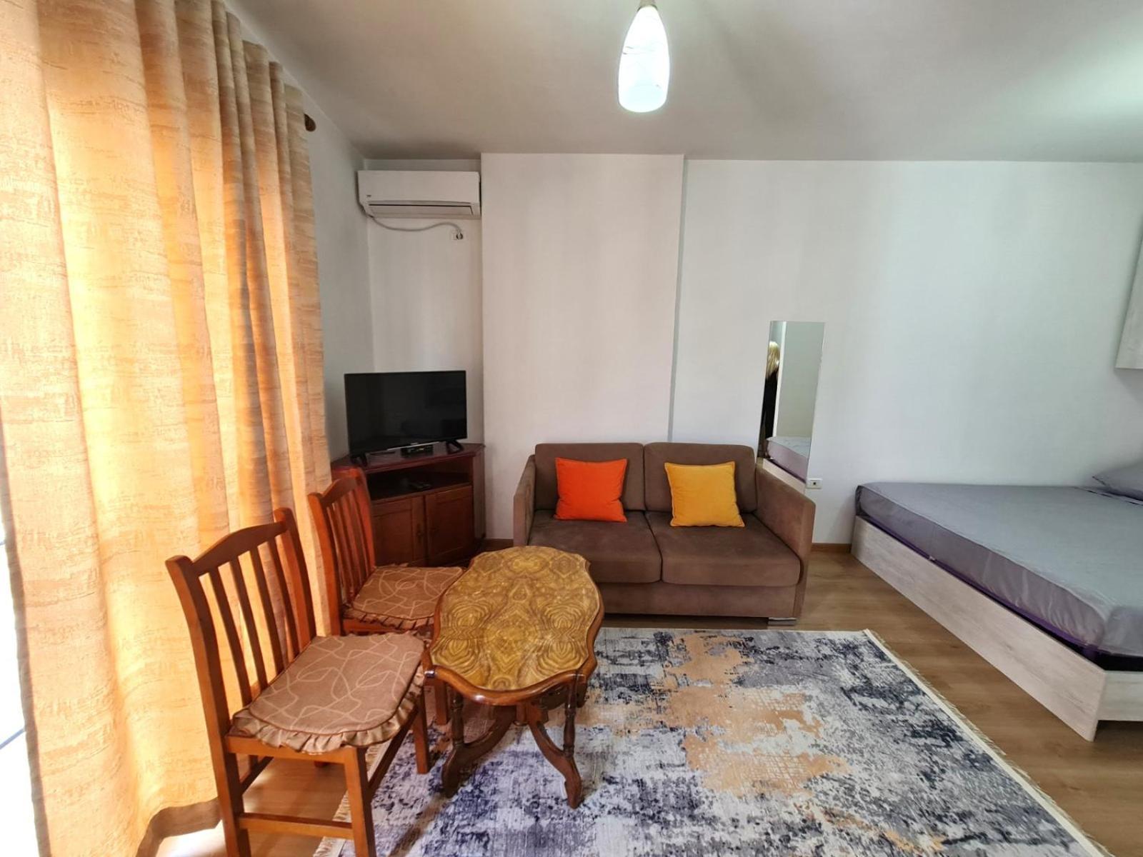 Apartament Property Albania 7 Tirana Buitenkant foto