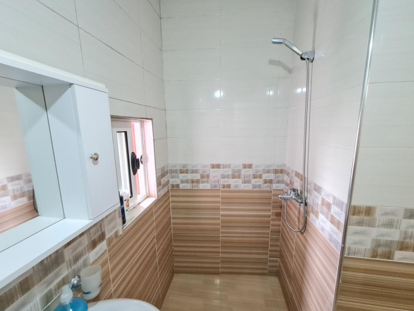 Apartament Property Albania 7 Tirana Buitenkant foto