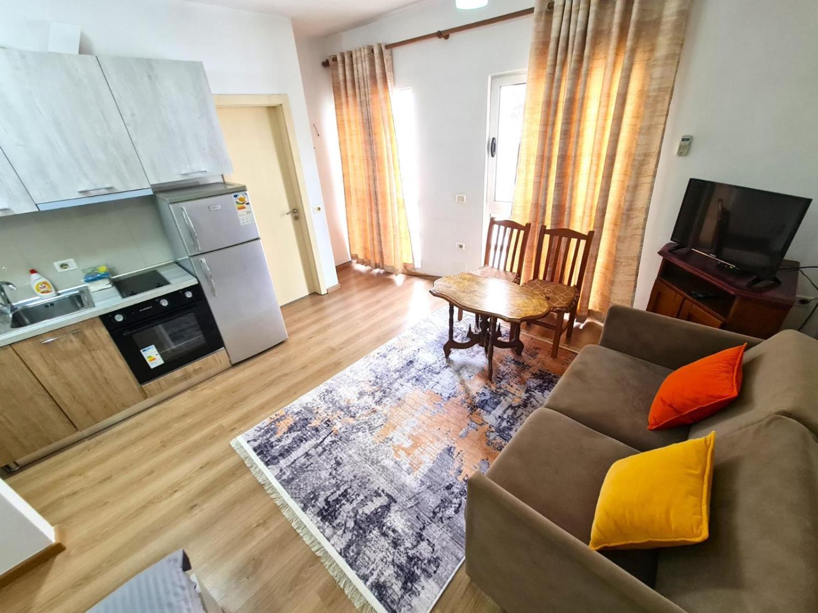 Apartament Property Albania 7 Tirana Buitenkant foto